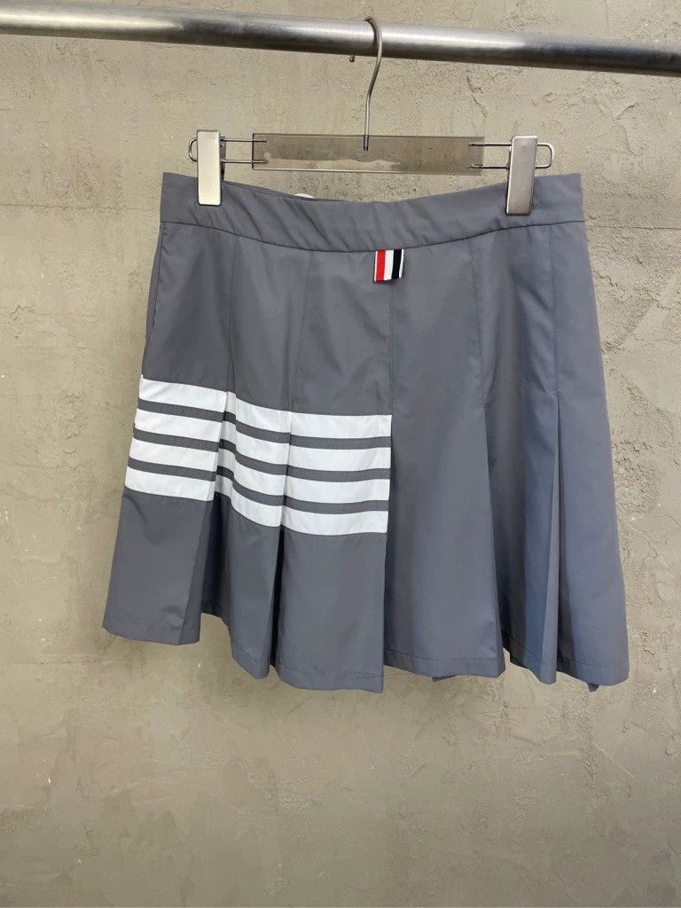 Thom Browne Thom Browne Gray Striped Pleated Skirt- dmc Size US 30 / EU 46 - 3 Thumbnail