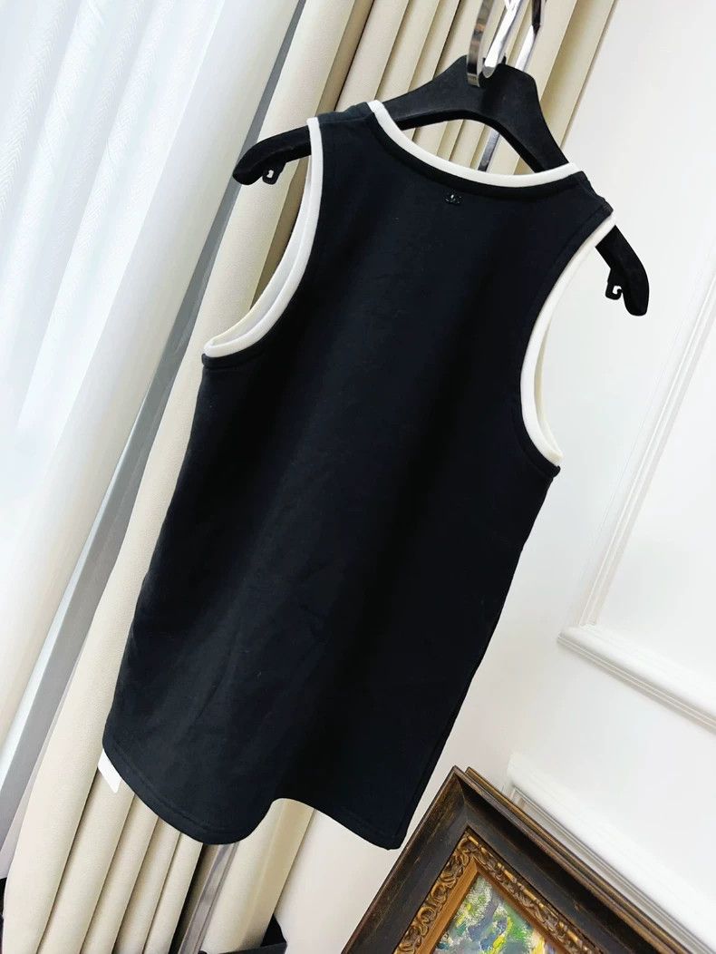 Chanel Chanel 21S Green Number 5 Tank Top- dmc Size US M / EU 48-50 / 2 - 2 Thumbnail