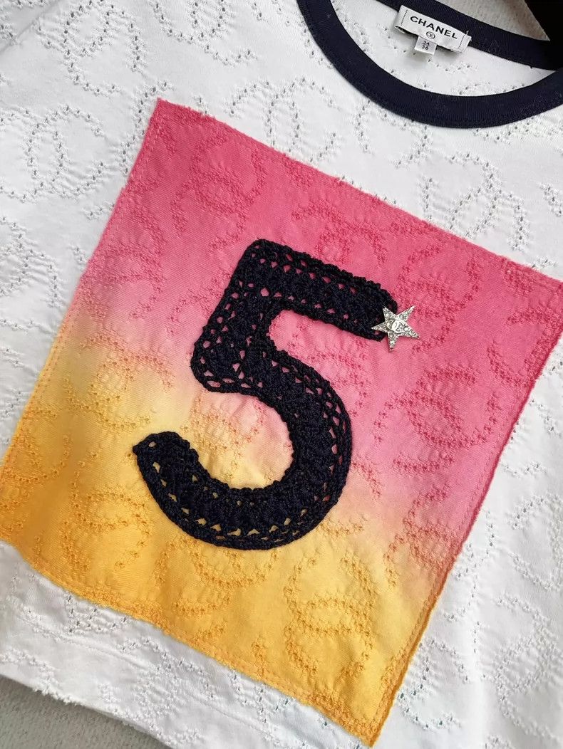 Chanel Chanel 24C White Logo Gradient Number 5 T-shirt- dmc Size US M / EU 48-50 / 2 - 4 Thumbnail