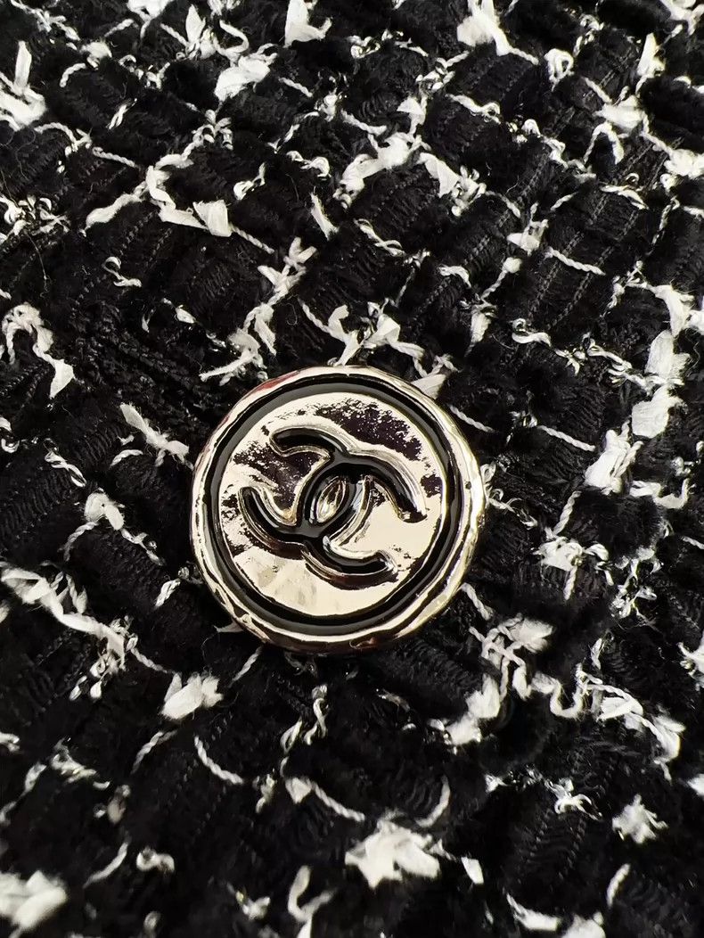 Chanel Chanel Black White Tweed Cropped Jacket- dmc Size US M / EU 48-50 / 2 - 4 Thumbnail