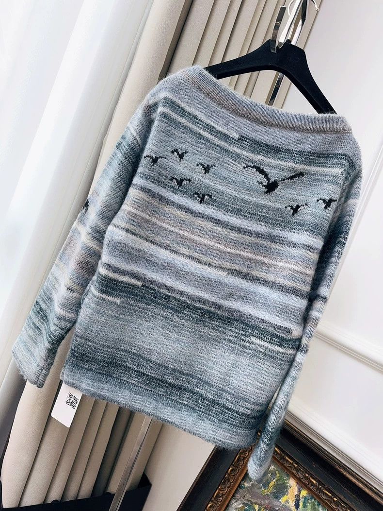 Chanel Chanel Gray Cashmere Bird Print Sweater- dmc Size US M / EU 48-50 / 2 - 2 Thumbnail