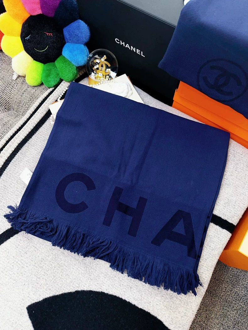 Chanel Chanel 23C Large Logo Fringe Scarf Shawl- dmc Size ONE SIZE - 7 Thumbnail