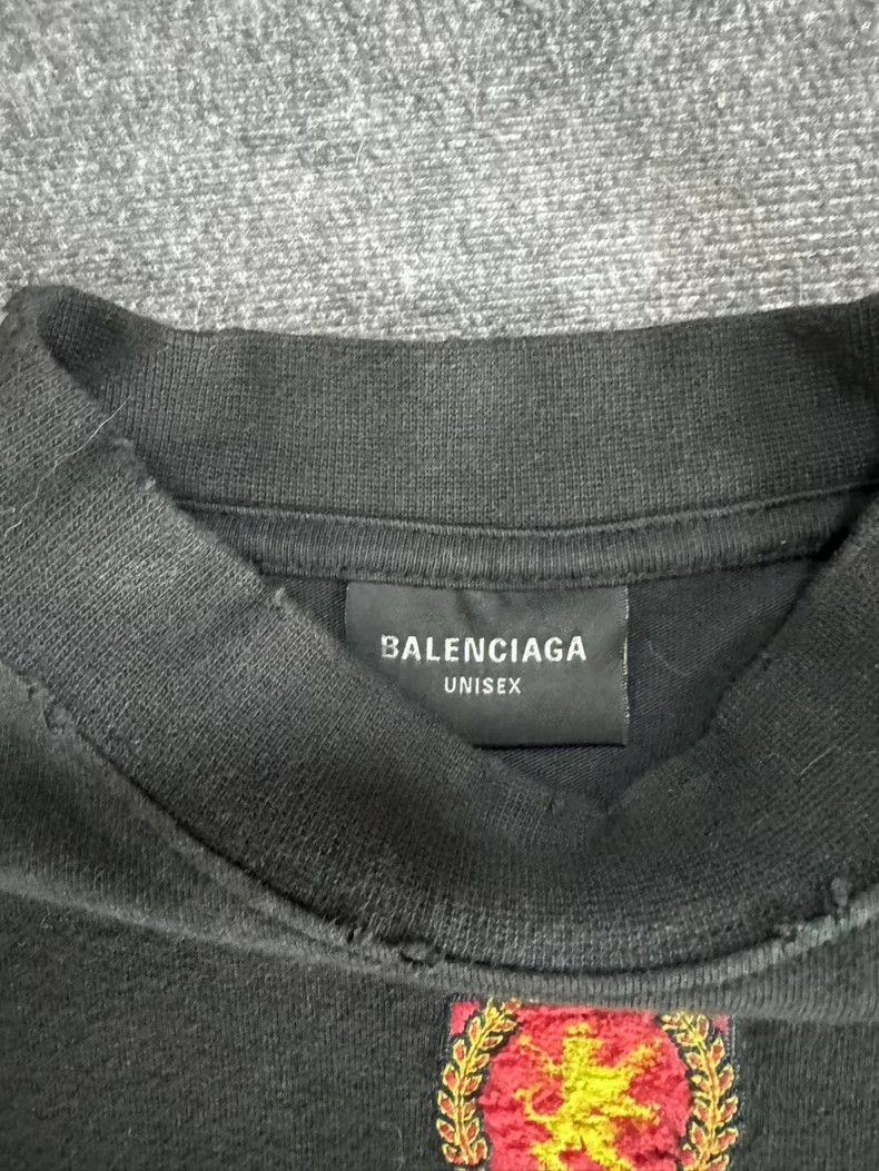 Balenciaga Balenciaga Distressed Manchester United Tee- dmc Size US XS / EU 42 / 0 - 3 Thumbnail