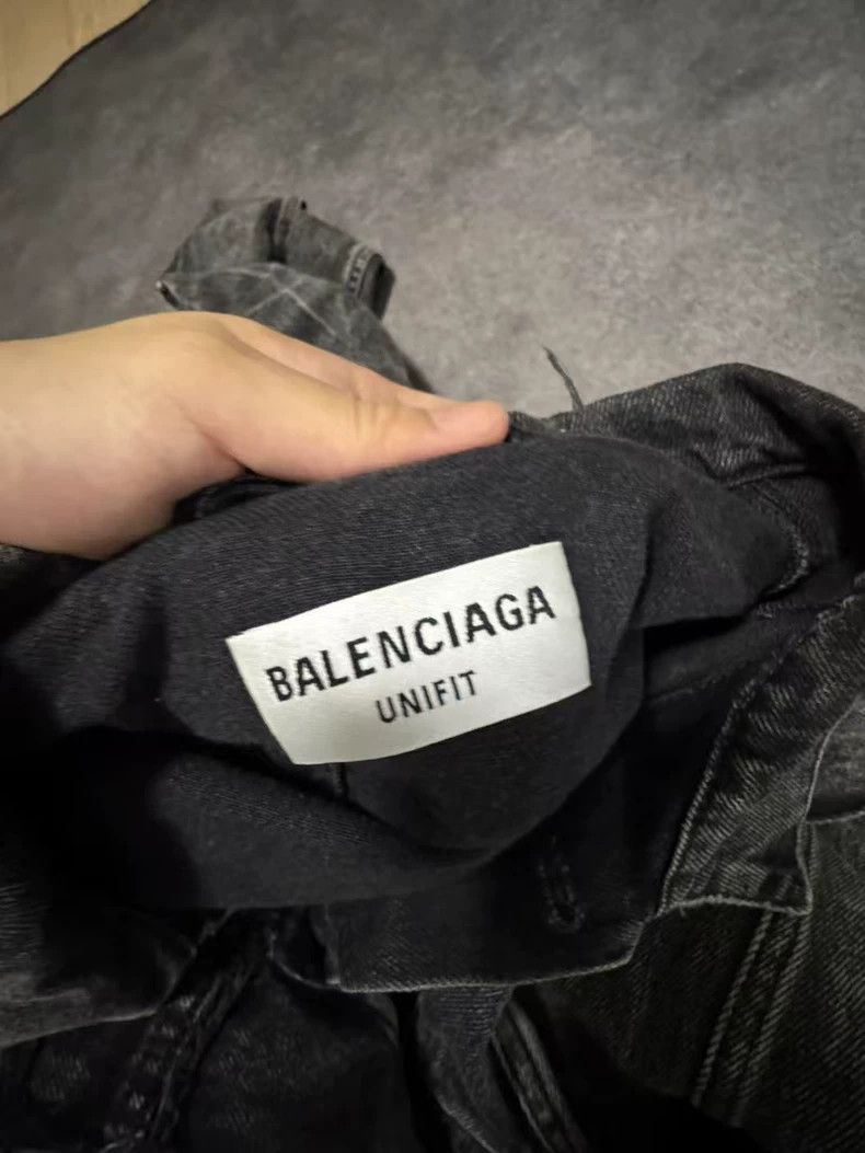 Balenciaga Balenciaga Washed Distressed Denim Jacket- dmc Size US M / EU 48-50 / 2 - 3 Thumbnail