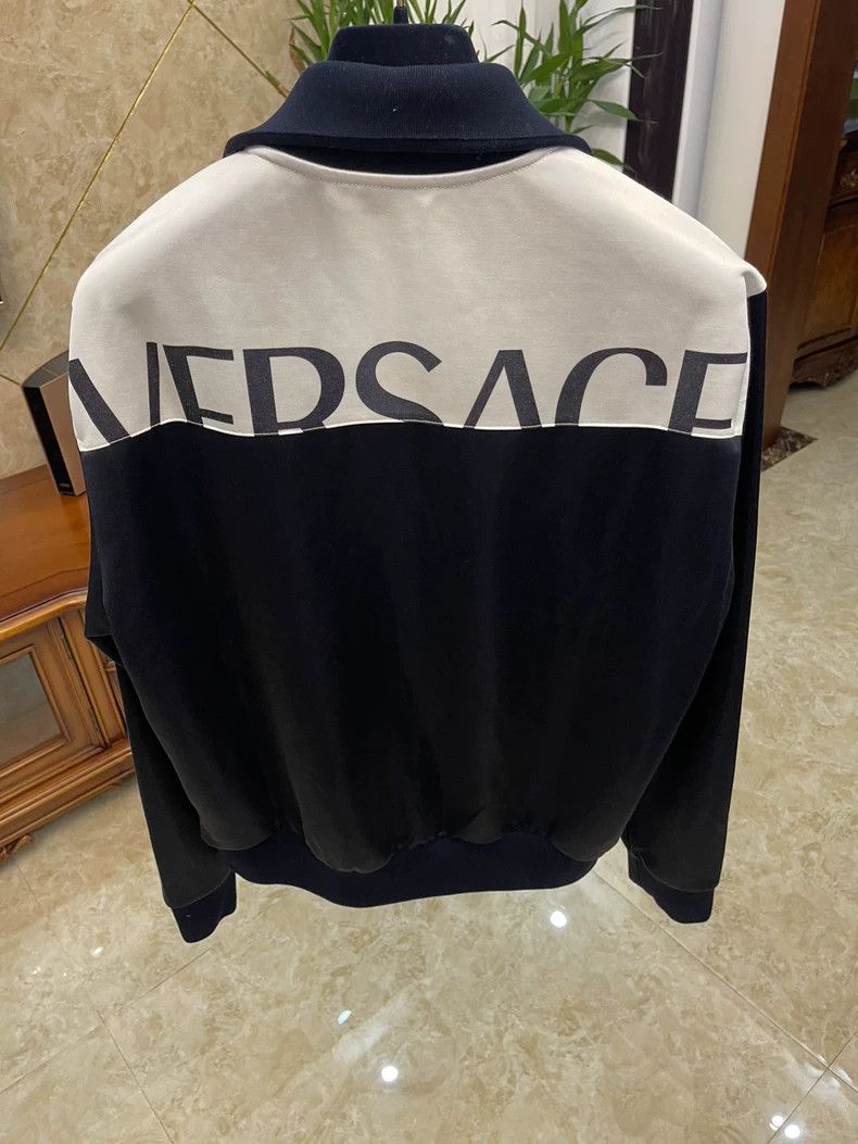 Versace Versace 2021 Logo Reflective Jacket- dmc Size US L / EU 52-54 / 3 - 2 Thumbnail