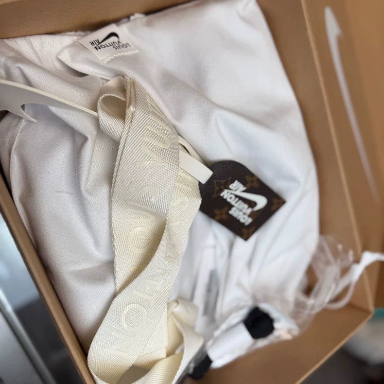 Louis Vuitton Nike x Louis Vuitton Air Force 1- dmc Size US 6.5 / EU 39-40 - 9 Thumbnail