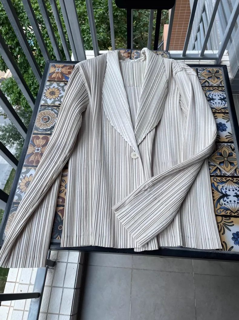 Issey Miyake Issey Miyake Fete Pleated Jacket- dmc Size US M / EU 48-50 / 2 - 6 Thumbnail