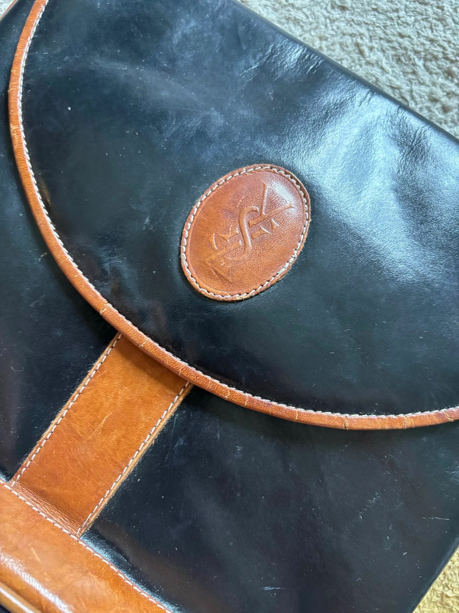 Yves Saint Laurent Yves Saint Laurent Crossbody Bag Size ONE SIZE - 2 Thumbnail