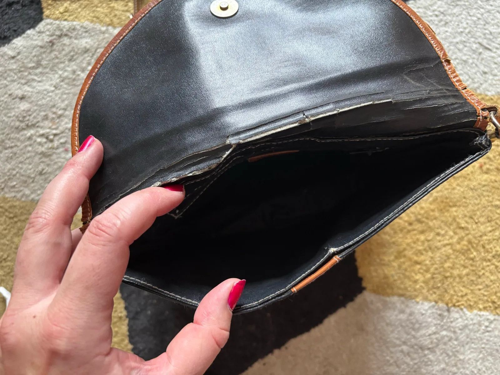 Yves Saint Laurent Yves Saint Laurent Crossbody Bag Size ONE SIZE - 6 Thumbnail