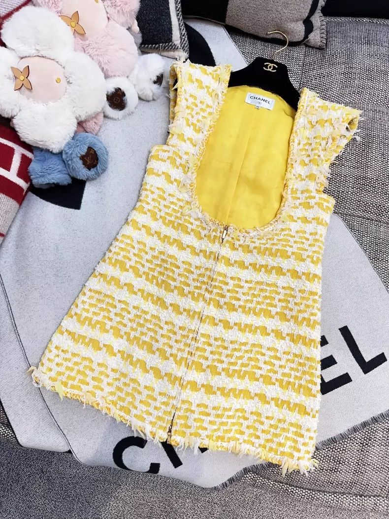 Chanel Chanel Yellow Fringe Knit Sleeveless Dress- dmc Size US M / EU 48-50 / 2 - 3 Thumbnail