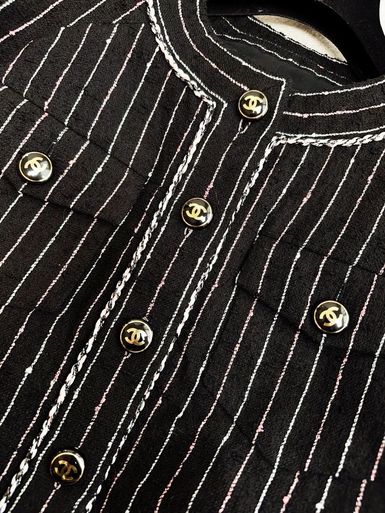 Chanel 23P Black Striped Round Collar Jacket- dmc
