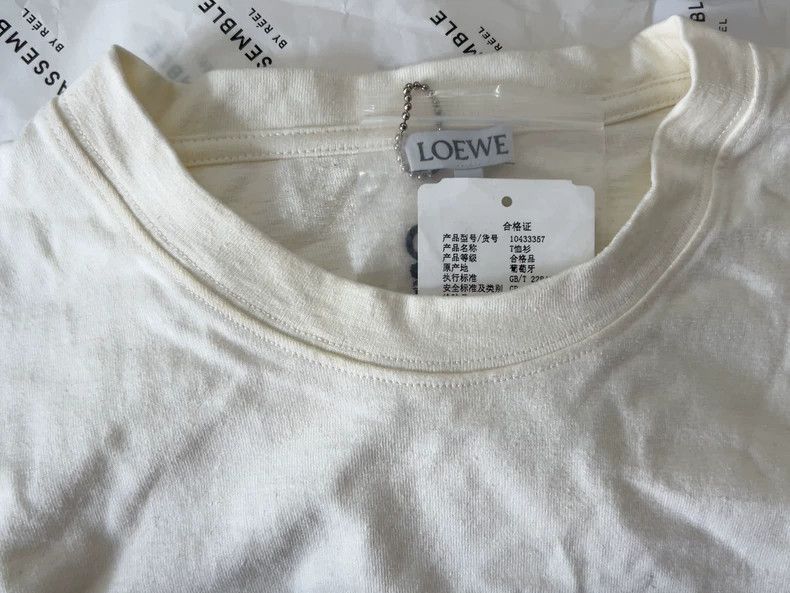 Loewe Loewe White Portrait Short Sleeve T-shirt- dmc Size US M / EU 48-50 / 2 - 6 Thumbnail