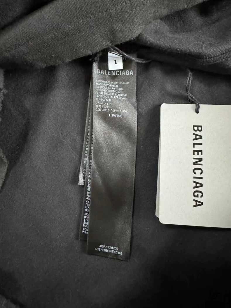 Balenciaga Balenciaga Distressed Manchester United Tee- dmc Size US XS / EU 42 / 0 - 4 Thumbnail