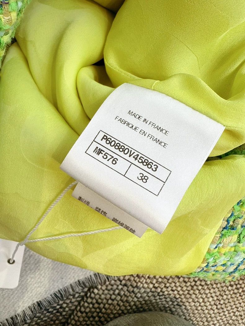 Chanel Chanel 19s Beach Green Woven Jacket- dmc Size US M / EU 48-50 / 2 - 4 Thumbnail