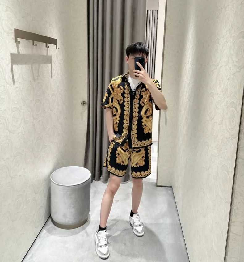 Versace VERSACE Baroque Silk Short Sleeve Shirt- dmc Size US M / EU 48-50 / 2 - 6 Thumbnail