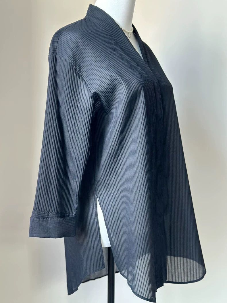 Helmut Lang Helmut Lang Black V-Neck Cotton Top- dmc Size US S / EU 44-46 / 1 - 9 Thumbnail
