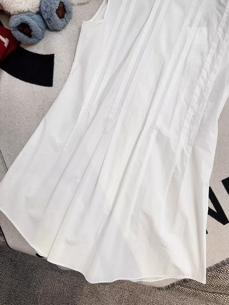 Chanel Chanel 22p White Sleeveless Button-Up Shirt- dmc Size US M / EU 48-50 / 2 - 4 Thumbnail