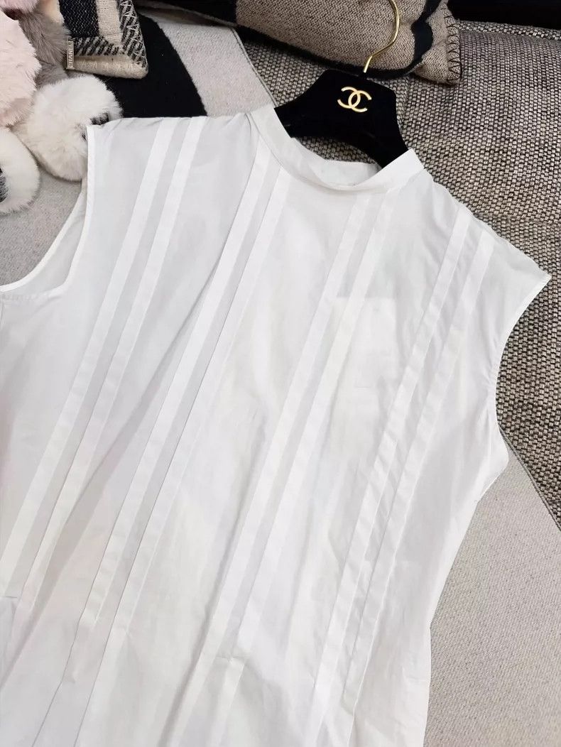 Chanel Chanel 22p White Sleeveless Button-Up Shirt- dmc Size US M / EU 48-50 / 2 - 9 Thumbnail