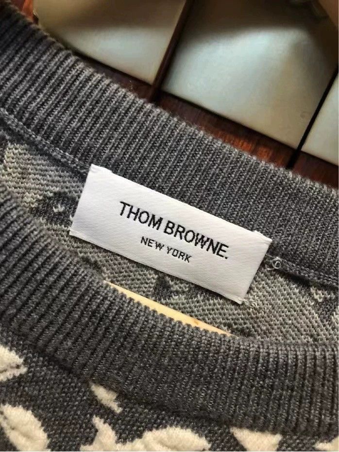 Thom Browne Thom Browne TB Whale Pattern Cashmere Sweater- dmc Size US L / EU 52-54 / 3 - 2 Thumbnail