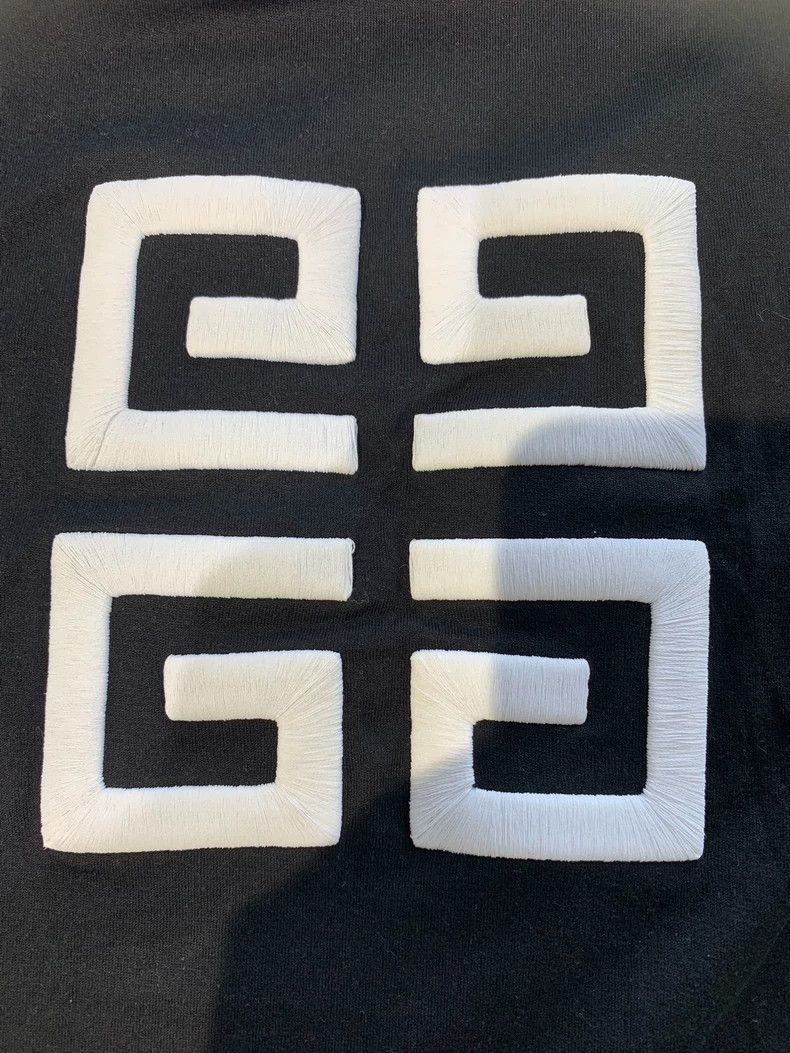 Givenchy Givenchy Embroidered Logo Short Sleeve Tee- dmc Size US L / EU 52-54 / 3 - 9 Thumbnail