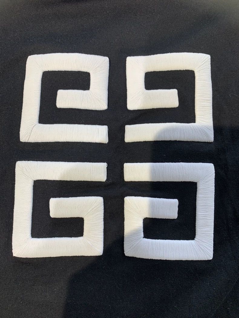 Givenchy Givenchy Embroidered Logo Short Sleeve Tee- dmc Size US L / EU 52-54 / 3 - 9 Thumbnail
