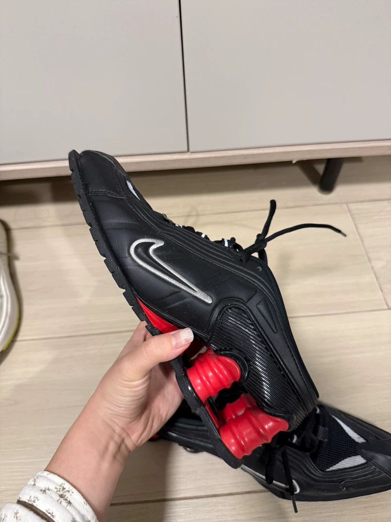 Martine Rose Martine Rose x Nike Shox R4 Sneakers- dmc Size US 8.5 / EU 41-42 - 4 Thumbnail