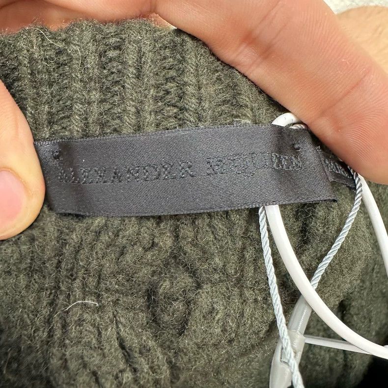 Alexander McQueen Alexander McQueen Skull Wool Knit Sweater- dmc Size US S / EU 44-46 / 1 - 3 Thumbnail
