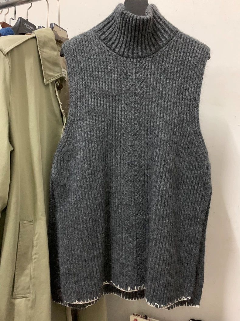 Maison Margiela Maison Margiela AW20 Wool Knit Vest- dmc Size US S / EU 44-46 / 1 - 2 Thumbnail