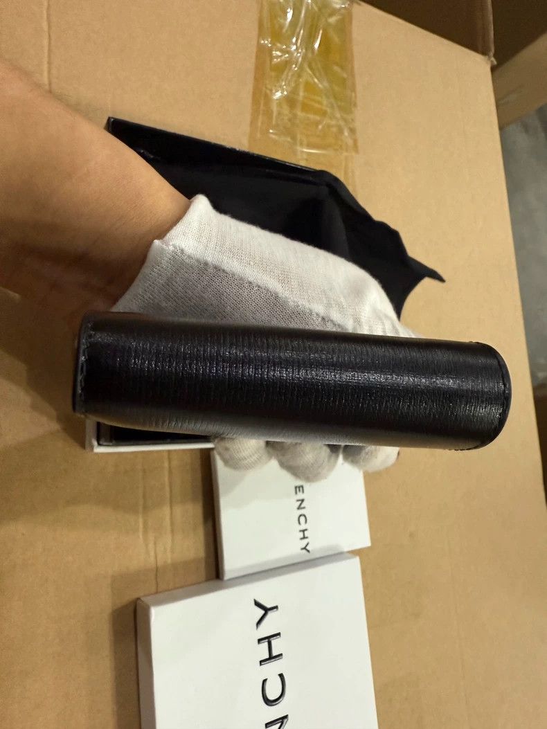 Givenchy Givenchy 4G Classic Leather Bifold Wallet- dmc Size ONE SIZE - 3 Thumbnail