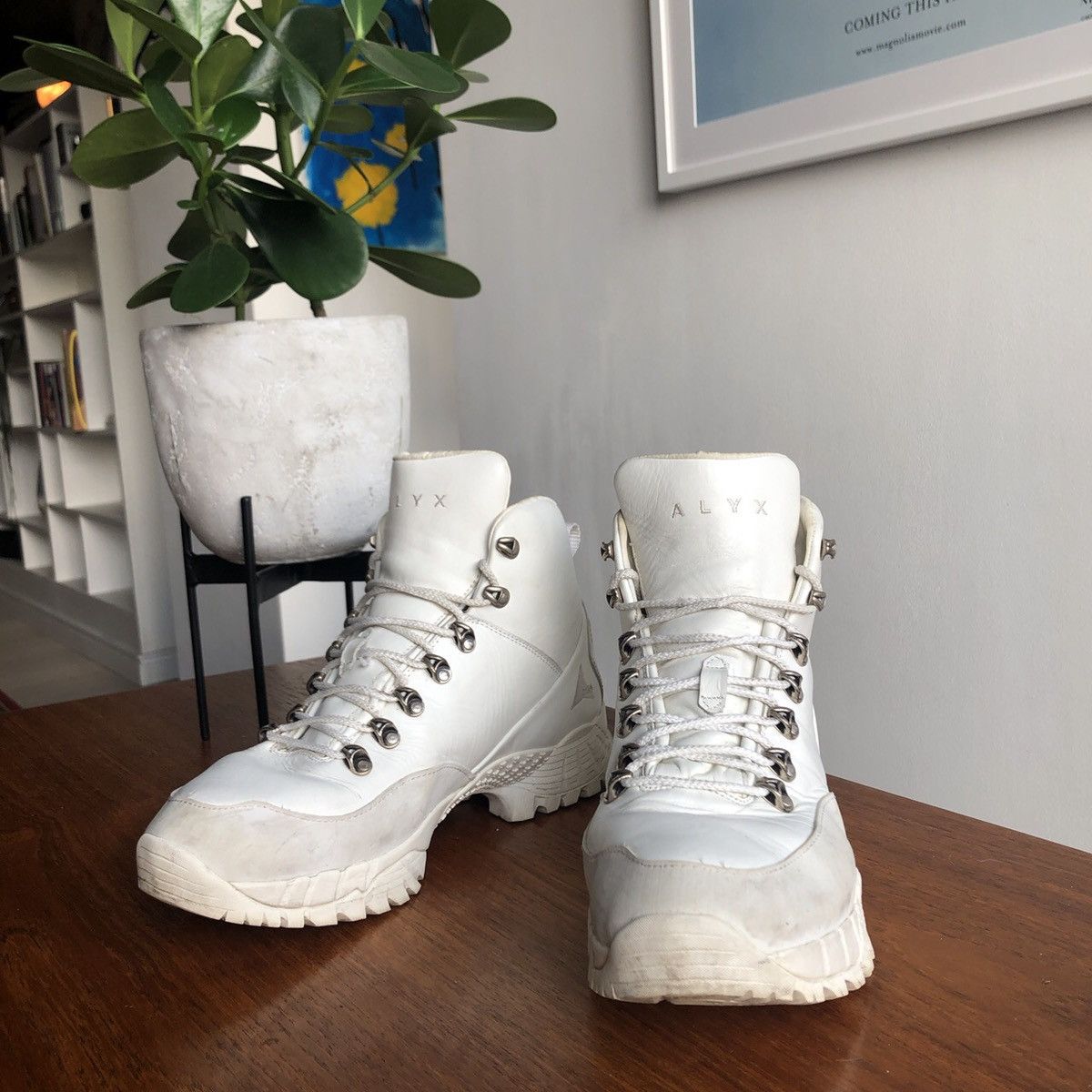 Alyx × Fragment Design Alyx x Fragment Roa White Leather