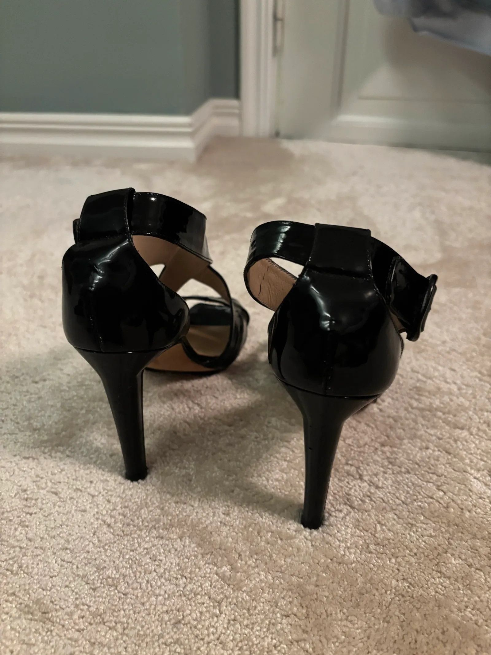 Manolo Blahnik Manolo Blahnik Heels Size US 8 / IT 38 - 2 Thumbnail