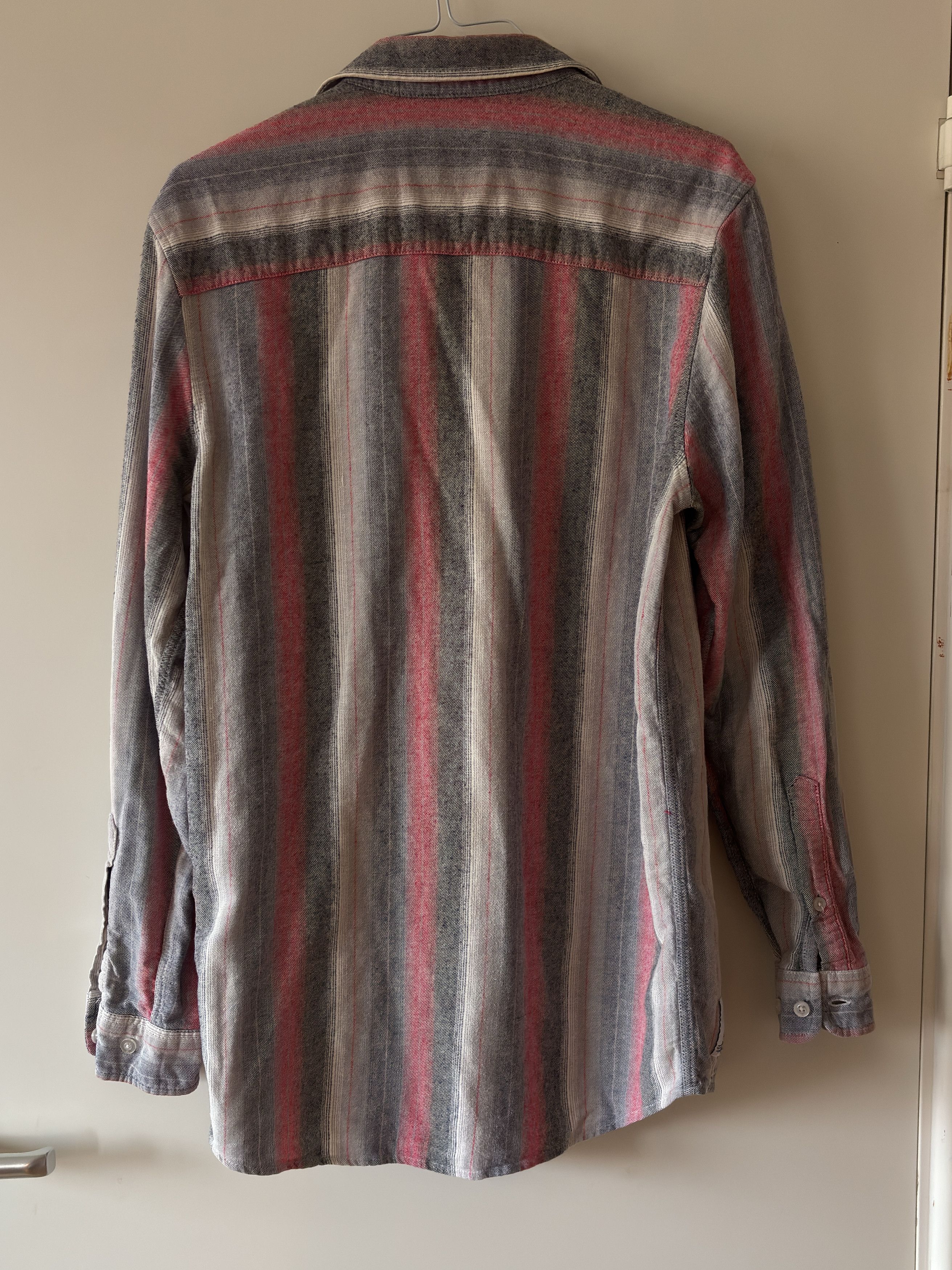 WeSC Wesc Shirt Size US S / EU 44-46 / 1 - 4 Thumbnail