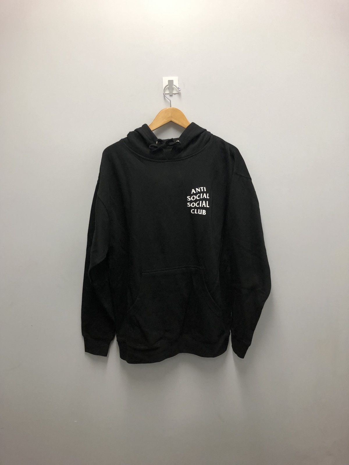 NWT deadstock assc hoodie store