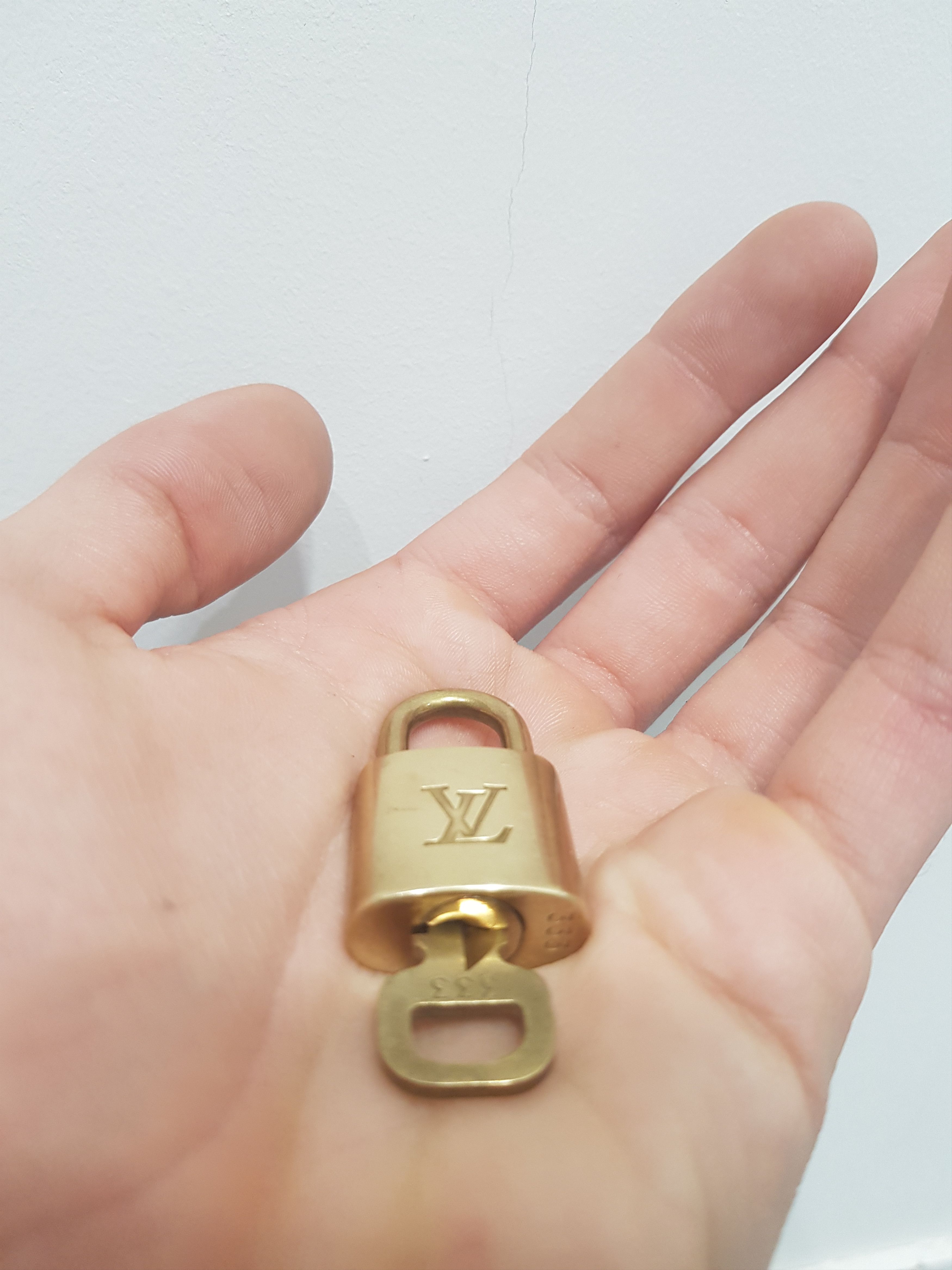 Louis Vuitton 90's Authentic Louis Vuitton Padlock Lock Size ONE SIZE - 2 Thumbnail