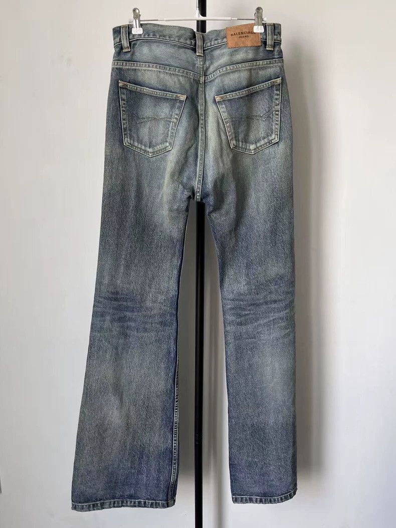 Balenciaga Balenciaga Washed Mid-Rise Flare Jeans - dmc Size US 32 / EU 48 - 2 Thumbnail