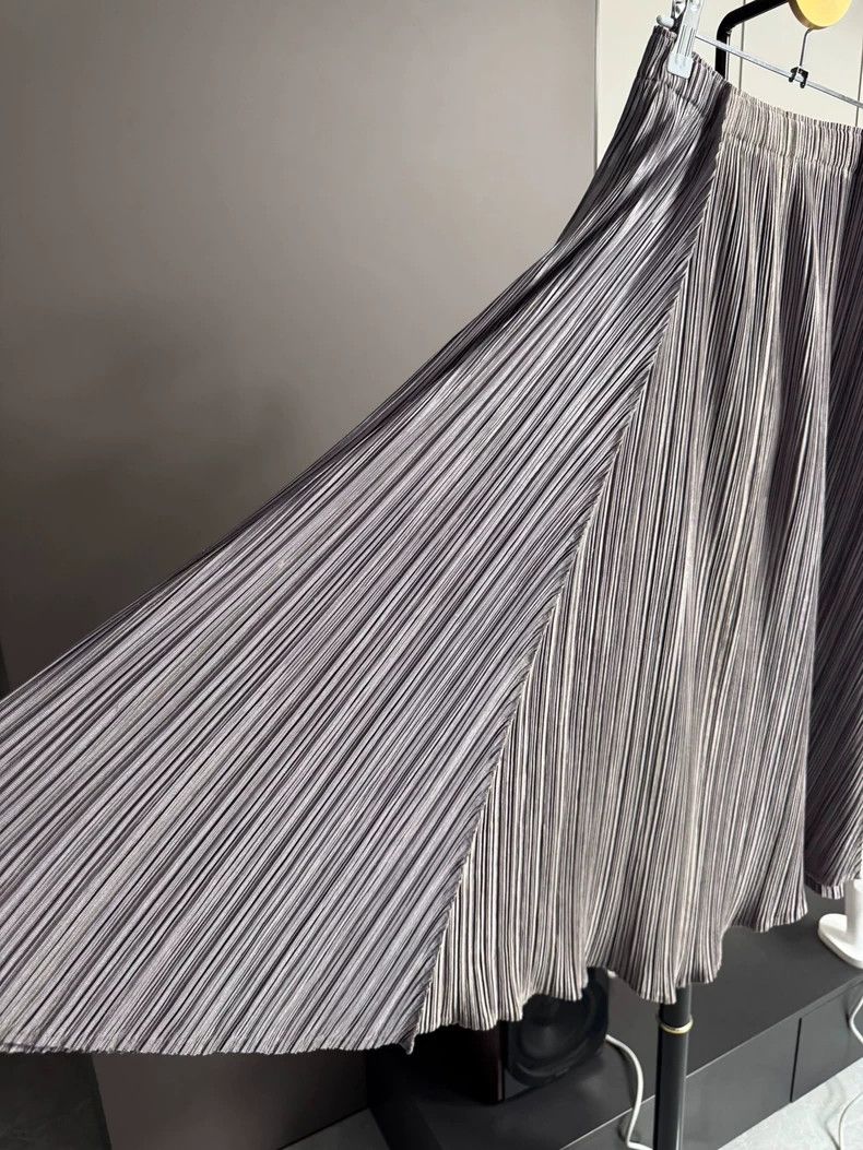 Issey Miyake Issey Miyake 2016 Pleated Skirt JG815 - dmc Size US 30 / EU 46 - 2 Thumbnail