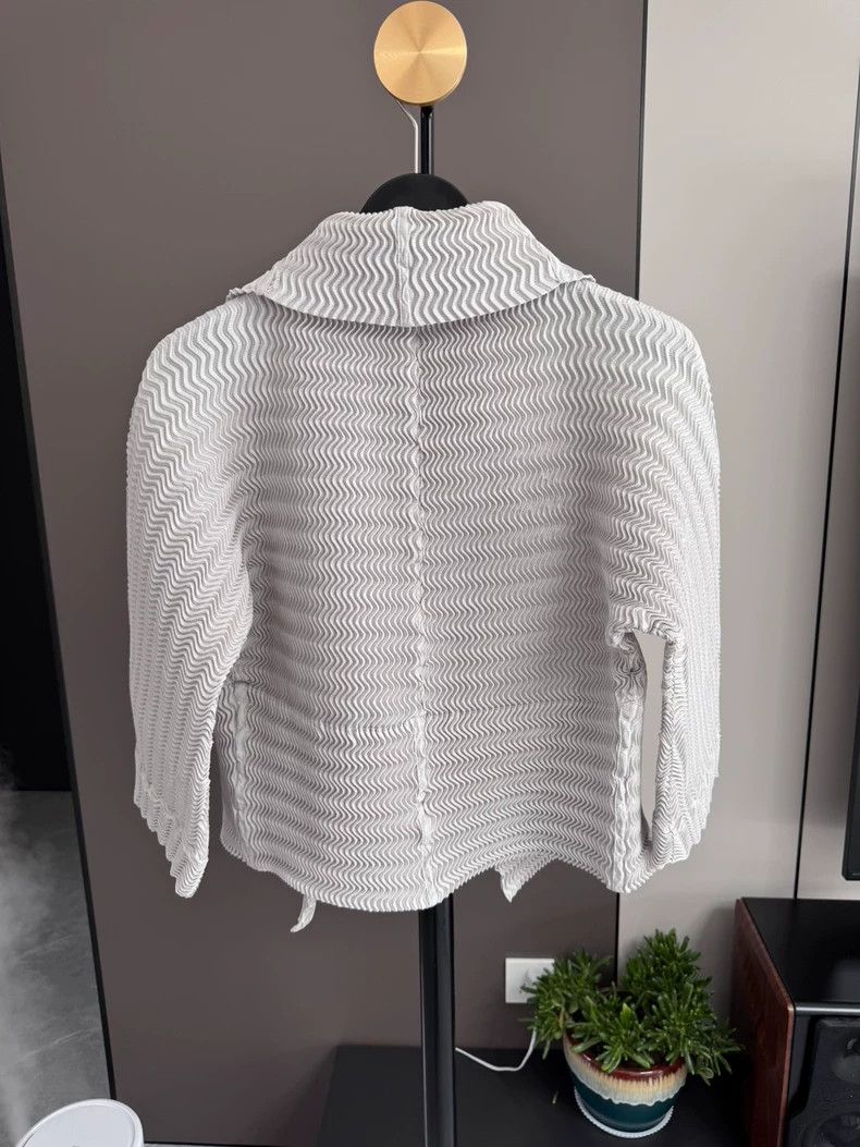 Issey Miyake Issey Miyake Steam single-button short top FD558 - dmc Size US M / EU 48-50 / 2 - 2 Thumbnail