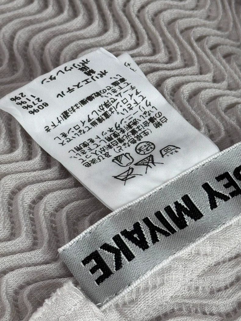 Issey Miyake Issey Miyake Steam single-button short top FD558 - dmc Size US M / EU 48-50 / 2 - 3 Thumbnail