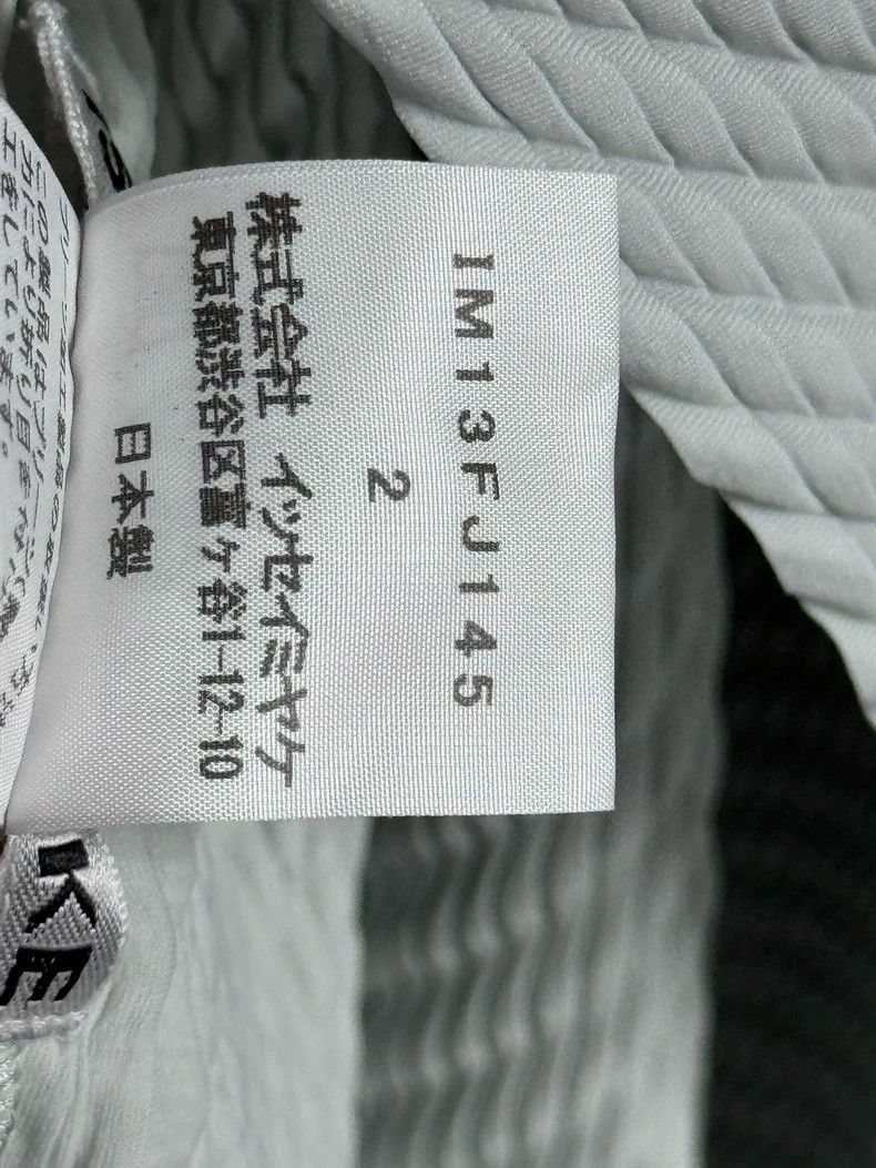 Issey Miyake Issey Miyake Fish Scale Knit Cardigan - dmc Size US M / EU 48-50 / 2 - 4 Thumbnail