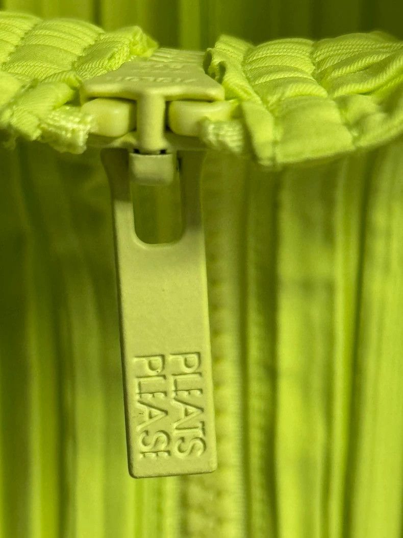 Issey Miyake Issey Miyake Pleats Please Long Coat - dmc Size US M / EU 48-50 / 2 - 2 Thumbnail