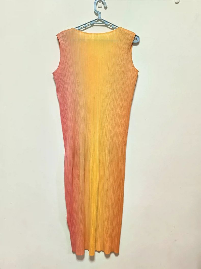 Issey Miyake Issey Miyake Vintage Gradient Dress - dmc Size US 32 / EU 48 - 2 Thumbnail