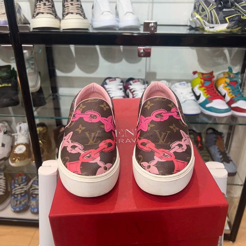 Louis Vuitton LV Monogram Chain Logo Slip-On Sneakers - dmc Size US 5 / EU 37 - 2 Thumbnail