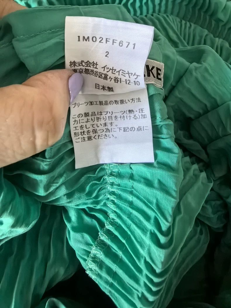 Issey Miyake Issey Miyake Pleated Green Shorts - dmc Size US 30 / EU 46 - 4 Thumbnail