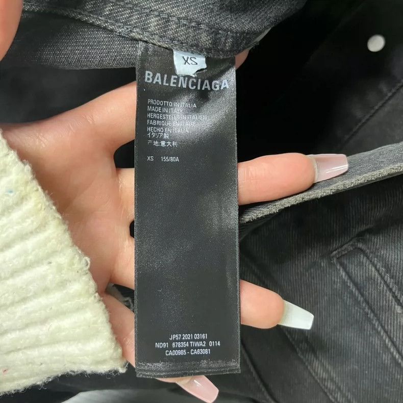 Balenciaga Balenciaga Black Denim Jacket with Graffiti - dmc Size US S / EU 44-46 / 1 - 3 Thumbnail