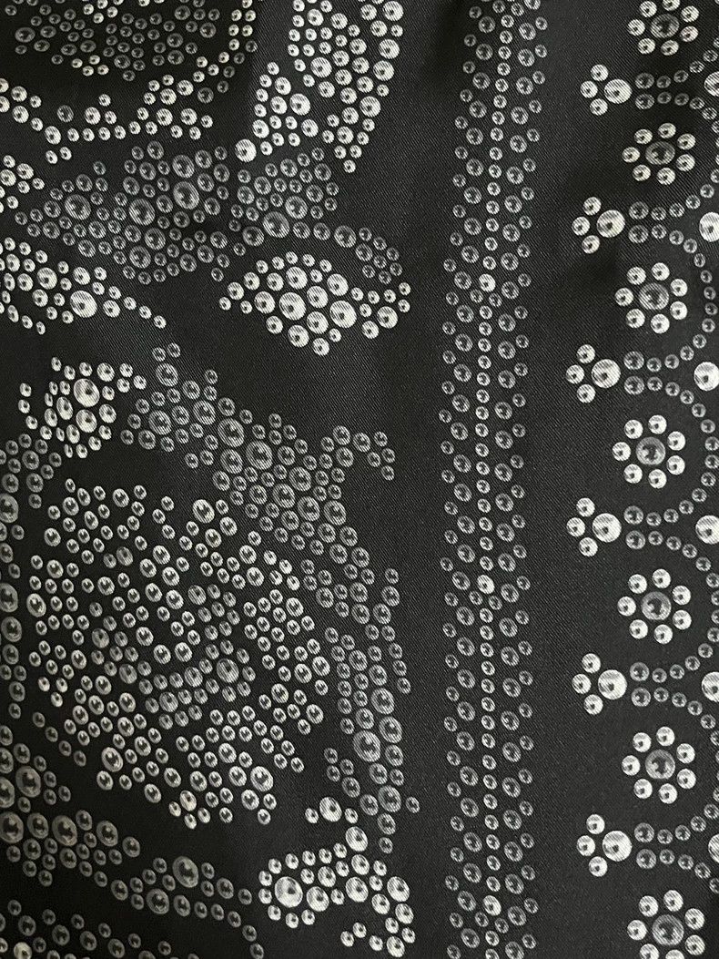Versace Versace Black Silk Embroidered Shorts - dmc Size US 31 - 4 Thumbnail