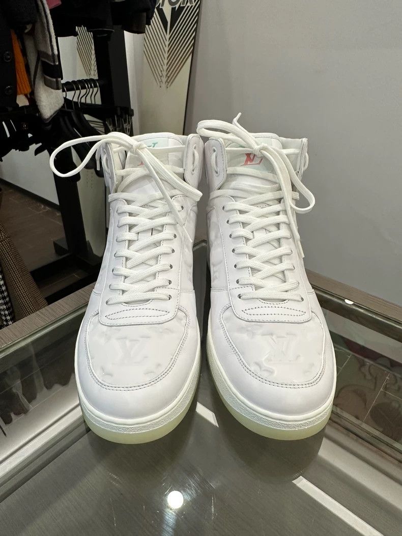 Louis Vuitton Louis Vuitton White High-Top Logo Sneakers - dmc Size US 9 / EU 42 - 3 Thumbnail