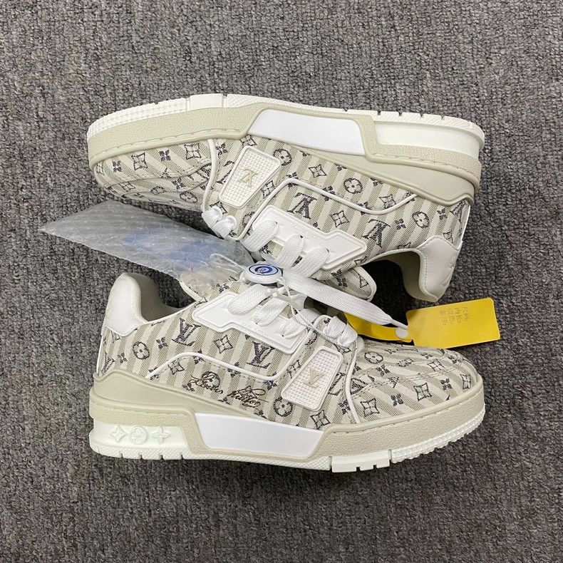 Louis Vuitton Louis Vuitton Trainer23 Low-Top Sneakers - dmc Size US 5 / EU 37 - 5 Thumbnail