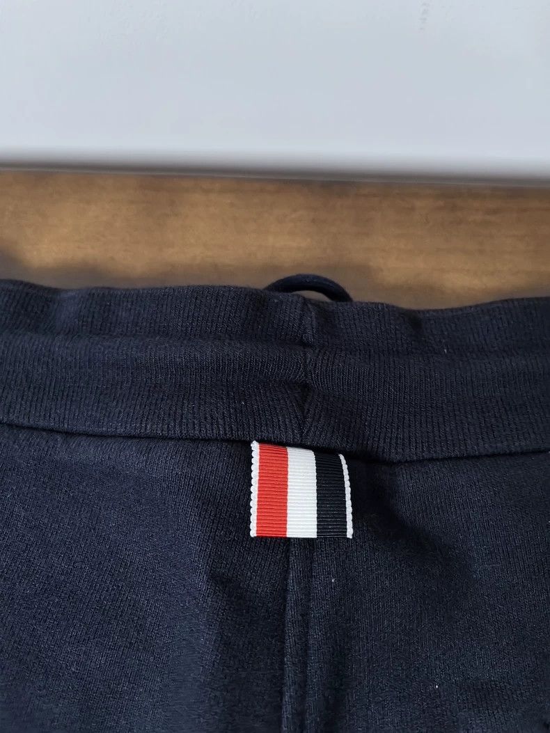 Thom Browne Thom Browne Classic Stripe Shorts - dmc Size US 30 / EU 46 - 6 Thumbnail