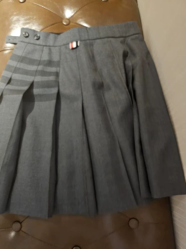 Thom Browne Thom Browne Gray Pleated Mini Skirt - dmc Size US 30 / EU 46 - 2 Thumbnail