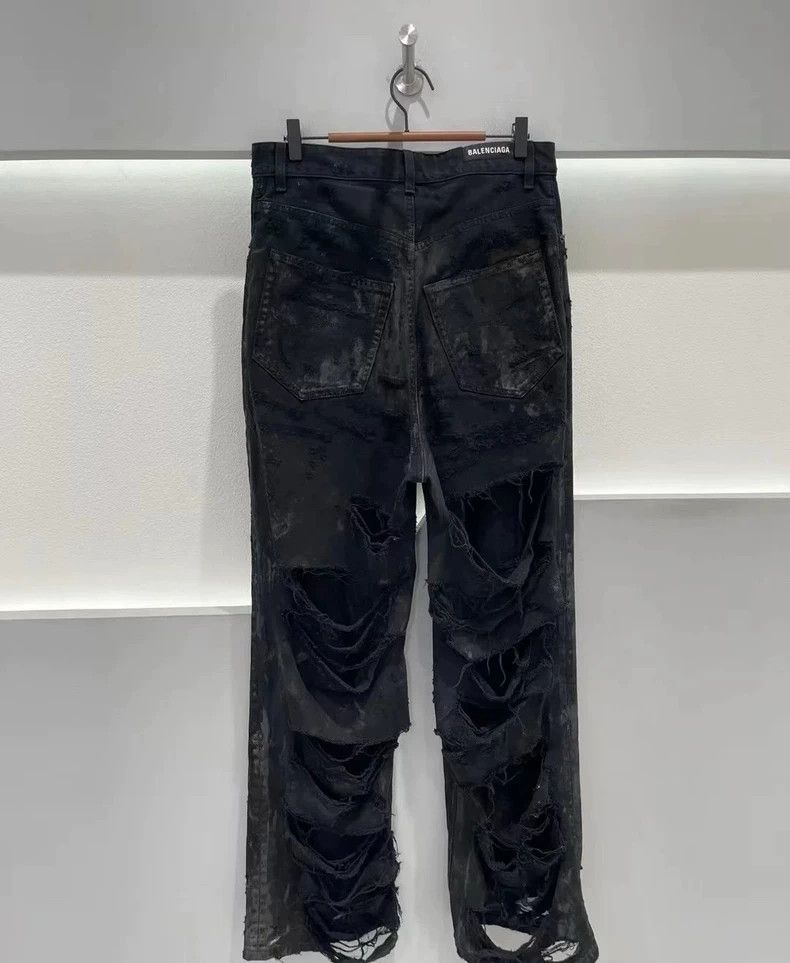 Balenciaga Balenciaga 23SS Distressed Mud-Dyed Jeans - dmc Size US 30 / EU 46 - 2 Thumbnail